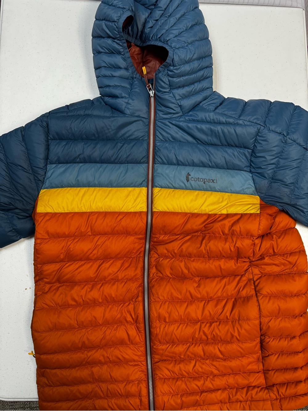 Cotopaxi Fuego Hooded Down Jacket Mens XL Colorblock Orange Blue 800 Fill Puffer